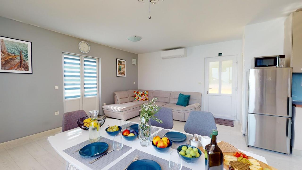 Zen-Pok House On The Beach - Pokrivenik Zastražišće Eksteriør billede